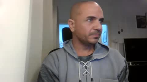 Ariel online show from 02.22.25