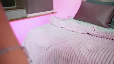 emmajohanson online show from 11.11.25