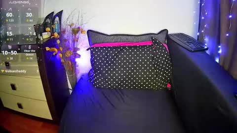 emmakros online show from 10.04.25