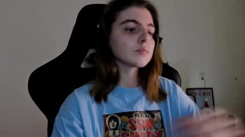 Snapshot of emmamon chatting on 02.09.25 Emma online show from 02.09.25