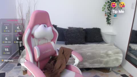 Emma  online show from 09.25.25