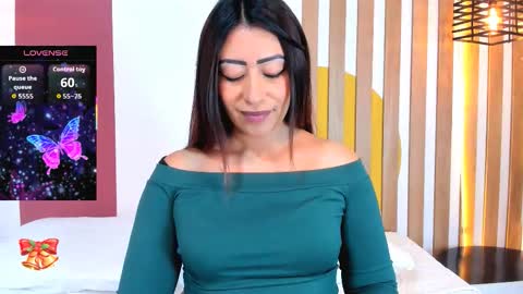 emmanaughty_ online show from 12.16.25