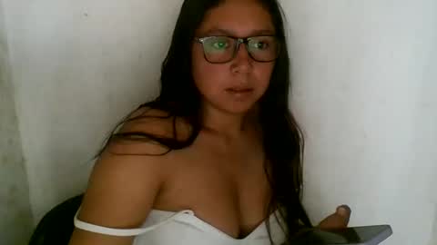 emmaortiz348067670331 online show from 05.12.26