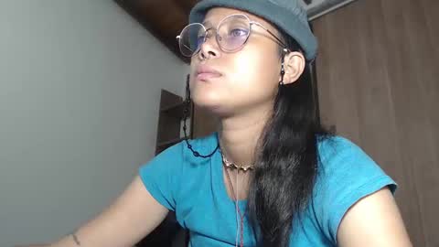 emmasweet95 online show from 02.04.25