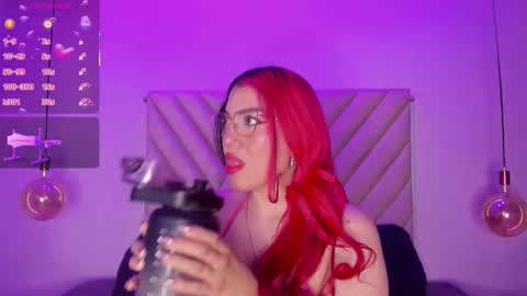 Snapshot of emmaswift1 chatting on 11.03.25 Emma online show from 11.03.25