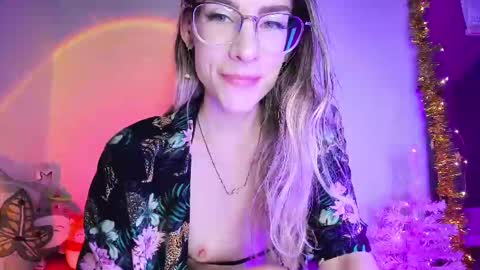 Snapshot of emmaterrestrial chatting on 02.23.25 RH-NEGATIVE GREEN-EYED BAELIEN online show from 02.23.25