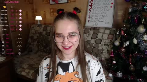 Snapshot of emmatiny chatting on 12.13.24 Mia online show from 12.13.24