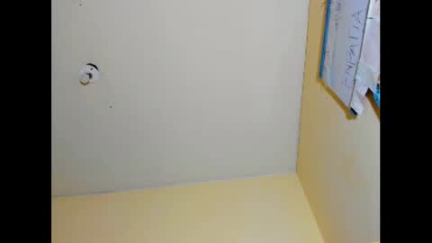 hi im emmalina welcome to your happy place online show from 12.06.24