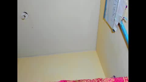 hi im emmalina welcome to your happy place online show from 01.18.25