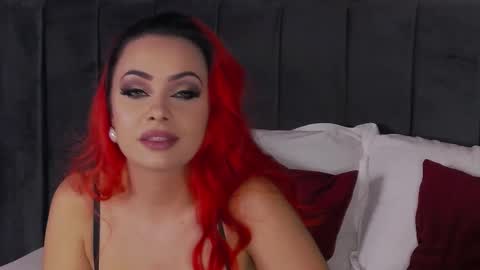 Emm online show from 11.18.25