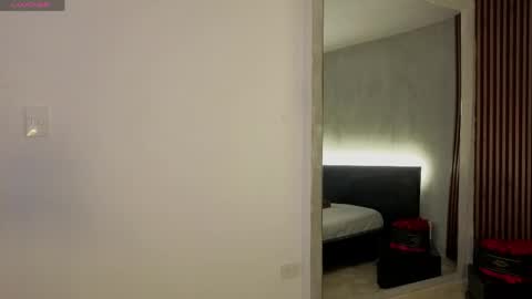 emmi_collins online show from 05.01.26