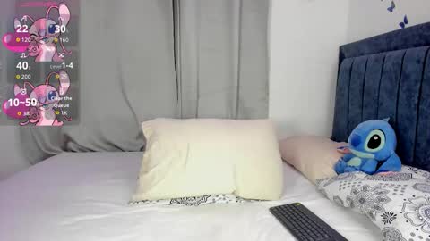 Snapshot of emmie_bunny chatting on 10.20.25 Emmie online show from 10.20.25