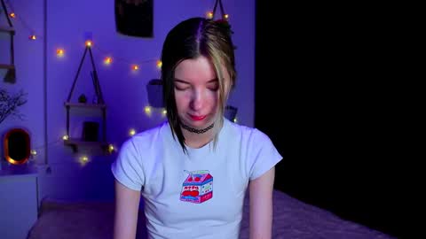 emmie_everly online show from 10.18.25