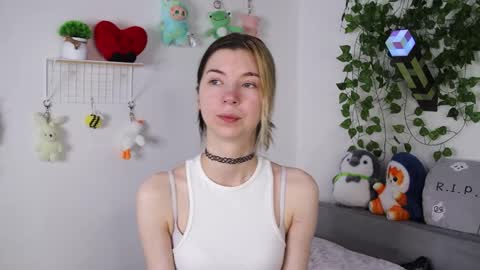 emmie_everly online show from 11.14.25