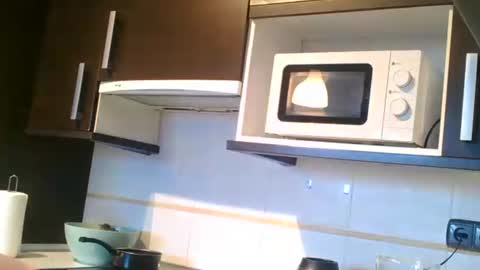 emmie online show from 12.22.25