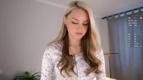 Aurora online show from 12.16.25