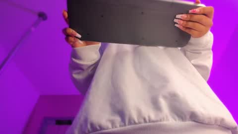 Snapshot of emmily_savage chatting on 09.19.25 online show from 09.19.25