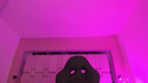 Snapshot of emmily_savage chatting on 10.15.25 online show from 10.15.25