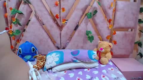 EmmilyWalker online show from 12.17.24