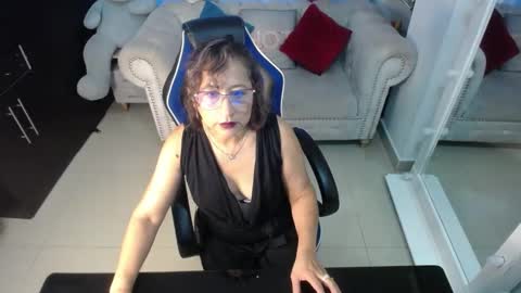 Emmily online show from 03.06.25