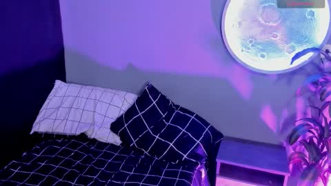 emmy__smith online show from 11.23.25