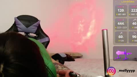 Snapshot of emmy_desirelle chatting on 10.27.25 Emmy online show from 10.27.25