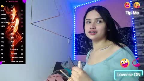 Snapshot of emmy_durant chatting on 10.15.25 emmy_durant online show from 10.15.25