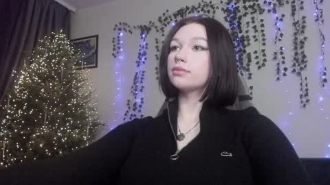 Emily Johny online show from 12.12.24