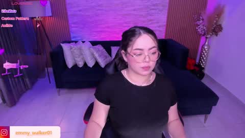 Emmy Walker online show from 11.26.25