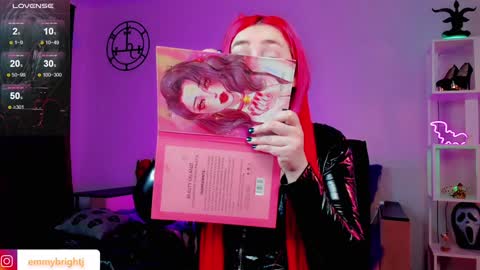 Emmy Bright     50  online show from 01.12.25