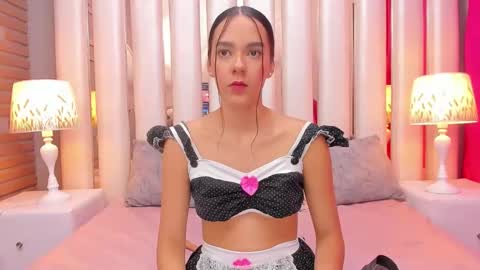 Snapshot of emmycruzz chatting on 02.13.26 emmy online show from 02.13.26