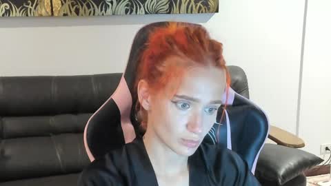 Emmylie online show from 04.05.26