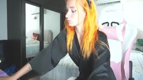 Emmylie online show from 04.13.26