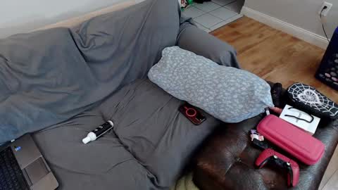 Snapshot of emodream1998media chatting on 02.08.25 EmoDream1998 online show from 02.08.25