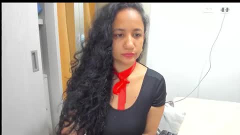 Snapshot of emperatriztapia chatting on 02.24.26 emperatriztapia online show from 02.24.26