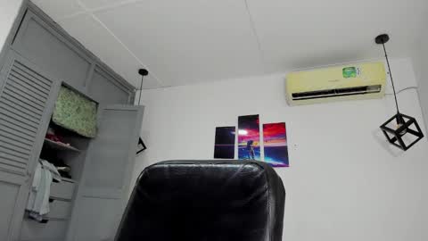 Emy online show from 01.14.25