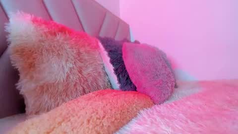 Emy online show from 12.18.24