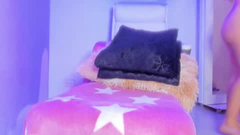 Emy online show from 01.15.25