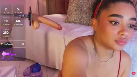 Snapshot of emy_leon chatting on 02.13.26 Emy online show from 02.13.26