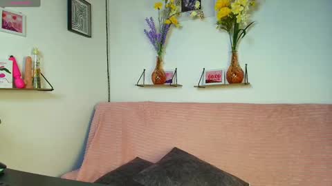 emycarver09 online show from 09.24.25