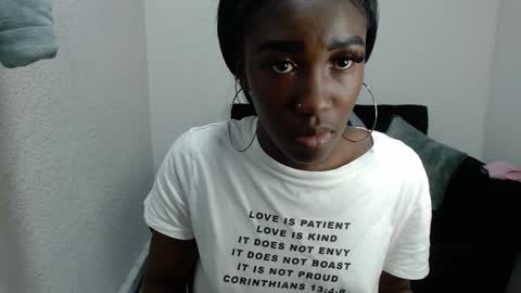 Snapshot of emyfuckhard chatting on 10.03.25 emyfuckhard online show from 10.03.25