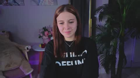 enchanted_bella online show from 10.11.25