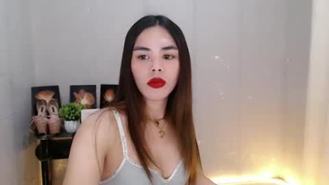 Snapshot of enchantress_mia03 chatting on 05.16.26 enchantress_mia03 online show from 05.16.26
