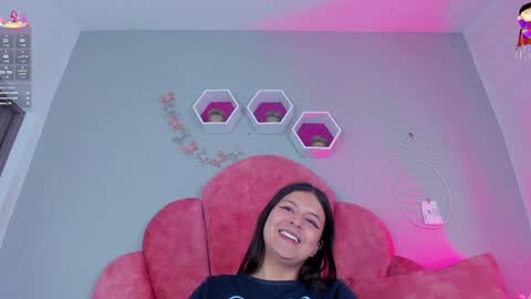 Snapshot of engelstone_ chatting on 02.08.25 E N G E L online show from 02.08.25