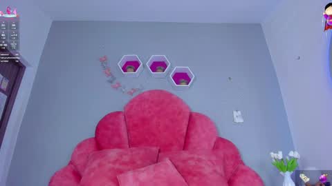 Snapshot of engelstone_ chatting on 02.08.25 E N G E L online show from 02.08.25