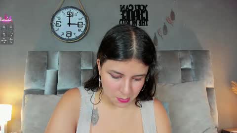 Snapshot of engelstone_ chatting on 02.26.25 E N G E L online show from 02.26.25