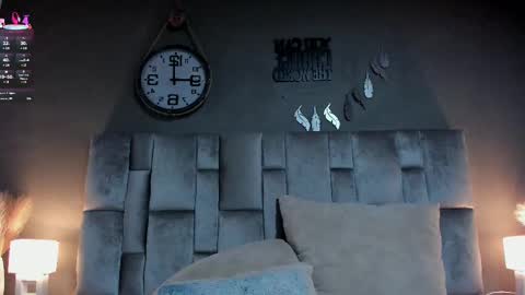 Snapshot of engelstone_ chatting on 02.28.25 E N G E L online show from 02.28.25