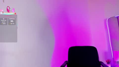 Snapshot of engelstone_ chatting on 03.04.25 E N G E L online show from 03.04.25