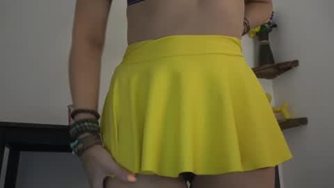 Snapshot of english_rose__ chatting on 02.15.25 Rosie online show from 02.15.25