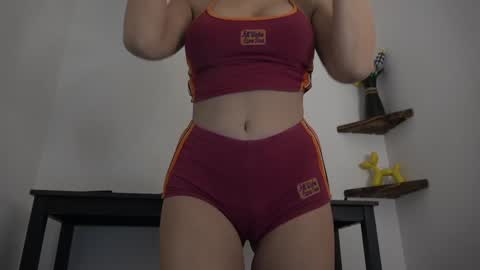 Snapshot of english_rose__ chatting on 02.01.26 Rosie online show from 02.01.26